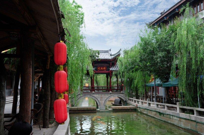 重庆姐弟坠亡案2名罪犯被执行死刑,孩子生母激动痛哭